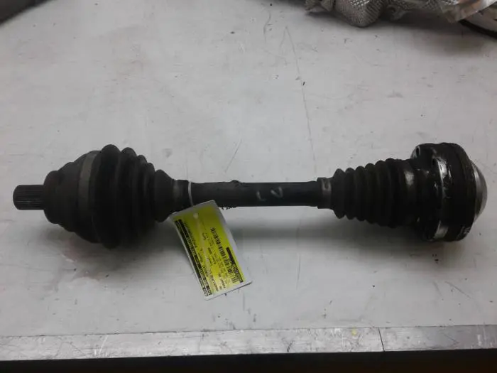 Front drive shaft, left Volkswagen Passat