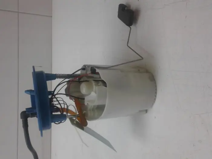 Electric fuel pump Volkswagen Golf