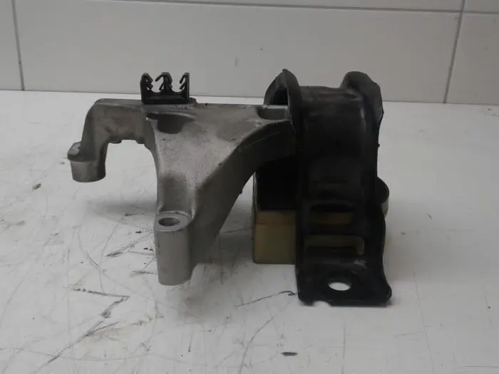 Engine mount Mercedes Citan