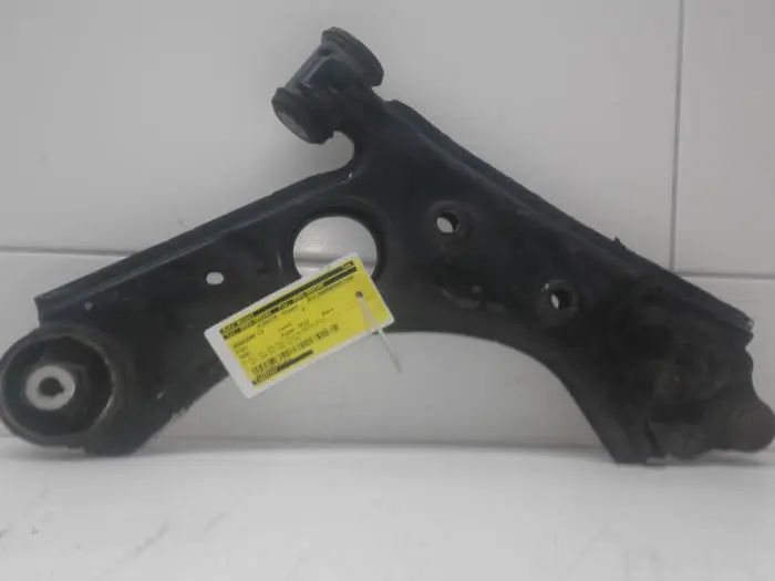 Front wishbone, left Fiat 500L