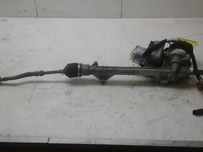 Power steering box Peugeot 2008