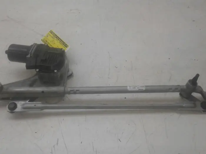 Front wiper motor Audi Q5