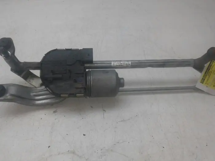 Front wiper motor Volkswagen Golf