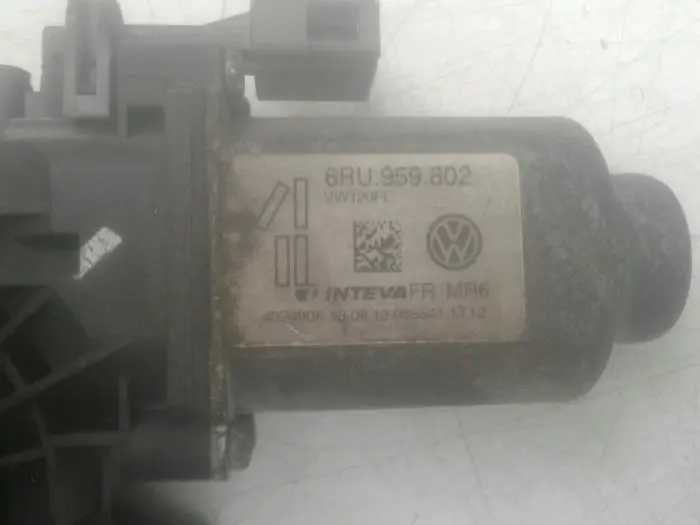 Door window motor Volkswagen UP