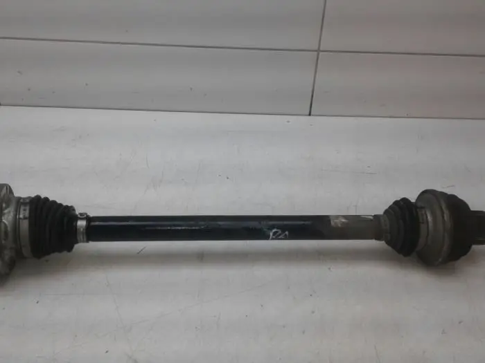 Drive shaft, rear right Audi A8