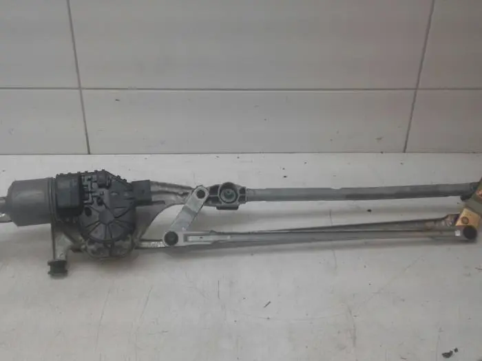 Front wiper motor Ford Focus