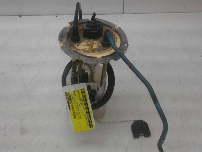 Electric fuel pump Volkswagen Passat