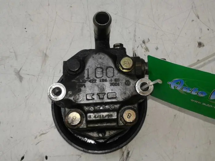 Power steering pump Volkswagen Bora