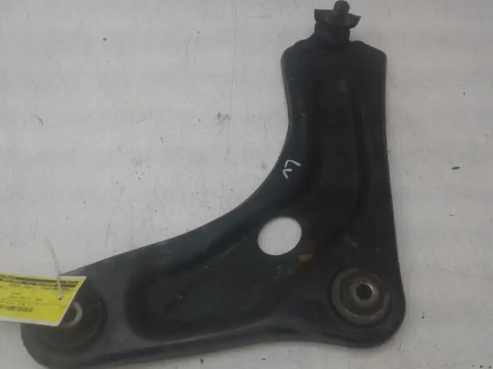 Front wishbone, left Peugeot 207