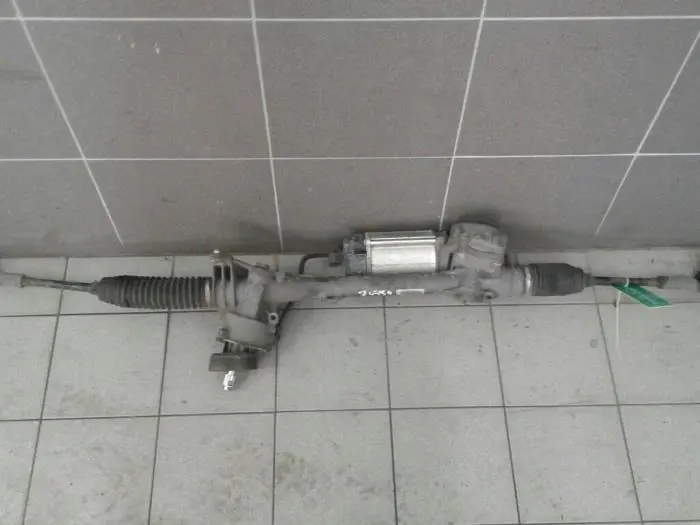 Power steering box Volkswagen Golf