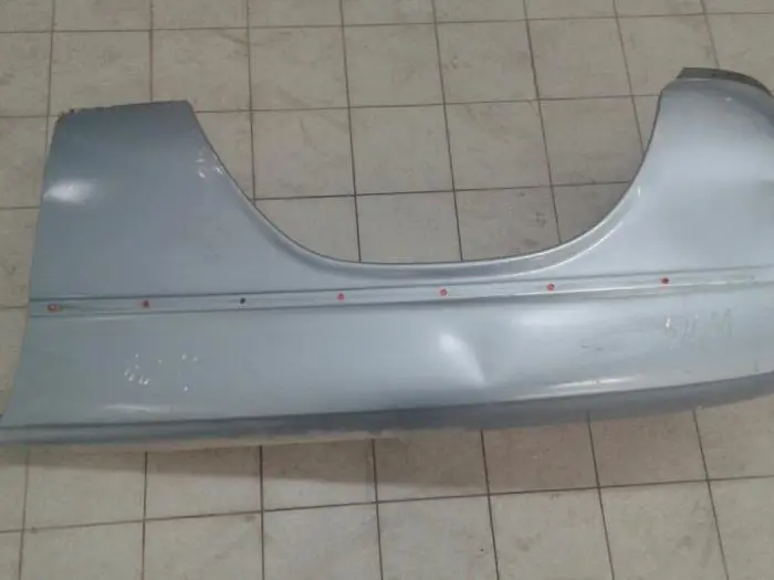 Front wing, left Mercedes 200 - 500