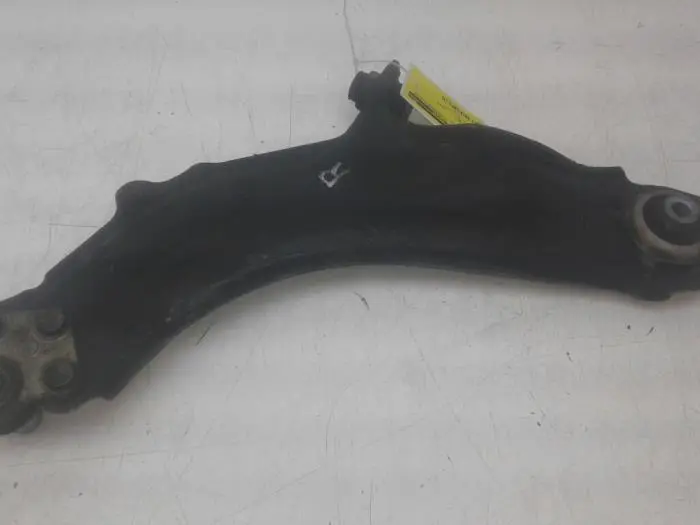 Front wishbone, right Renault Kangoo