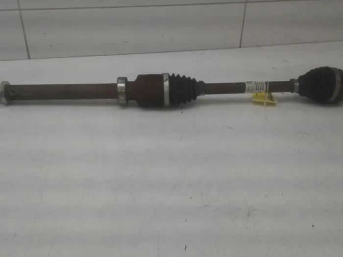 Front drive shaft, right Renault Clio