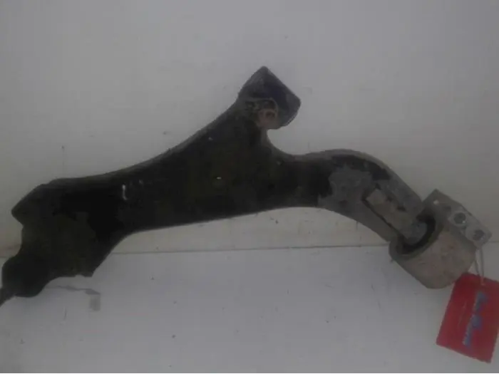 Front wishbone, left Opel Antara