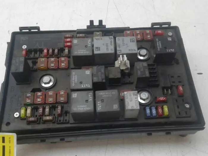 Fuse box Opel Astra