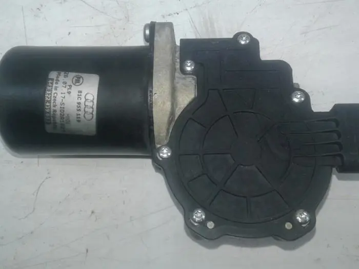 Front wiper motor Audi Q2