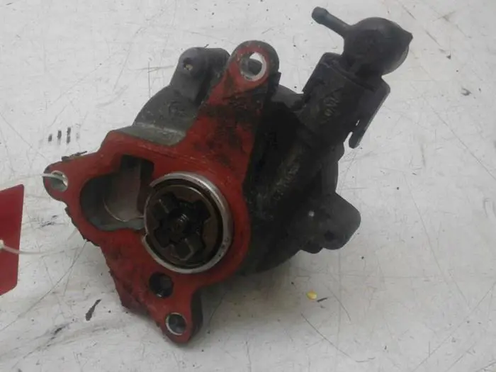 Vacuum pump (diesel) Opel Vivaro