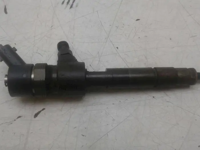 Injector (diesel) Opel Zafira