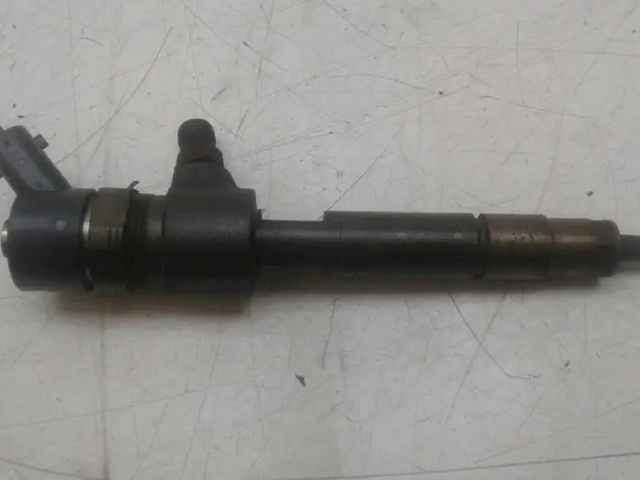 Injector (diesel) Opel Zafira