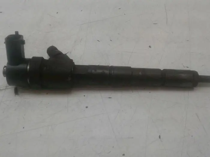 Injector (diesel) Opel Insignia