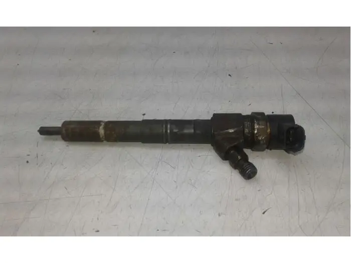 Injector (diesel) Opel Insignia