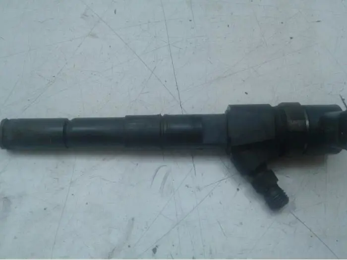 Injector (diesel) Opel Insignia