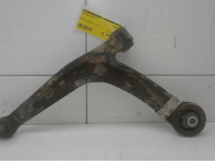 Front wishbone, left Fiat 500