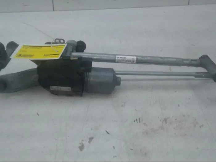 Front wiper motor Volkswagen Golf