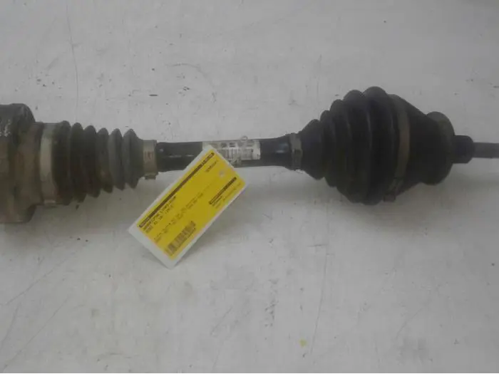 Front drive shaft, left Audi A1