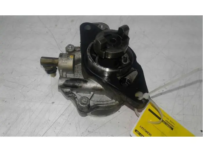 Vacuum pump (diesel) Opel Combo