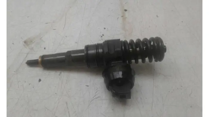 Injector (diesel) Volkswagen Golf