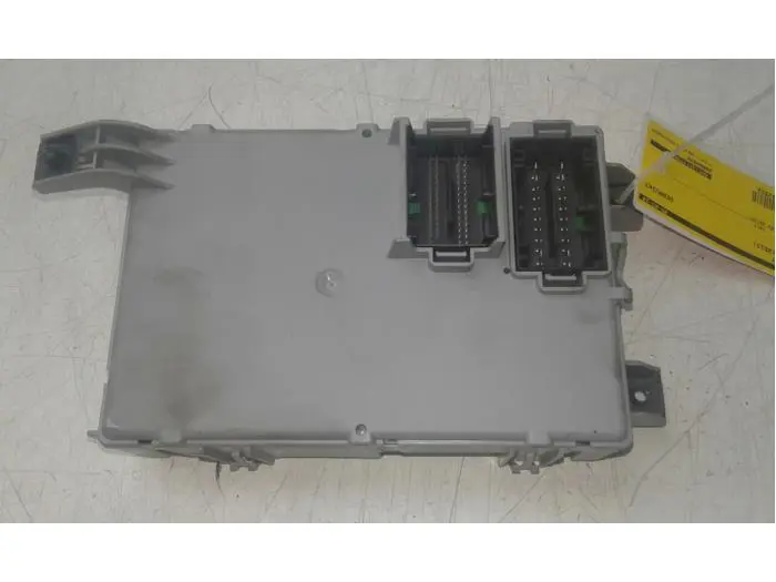 Fuse box Opel Combo