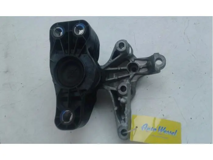 Engine mount Renault Captur