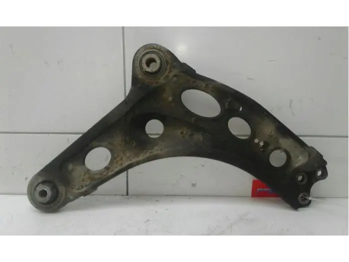 Front wishbone, right Opel Vivaro