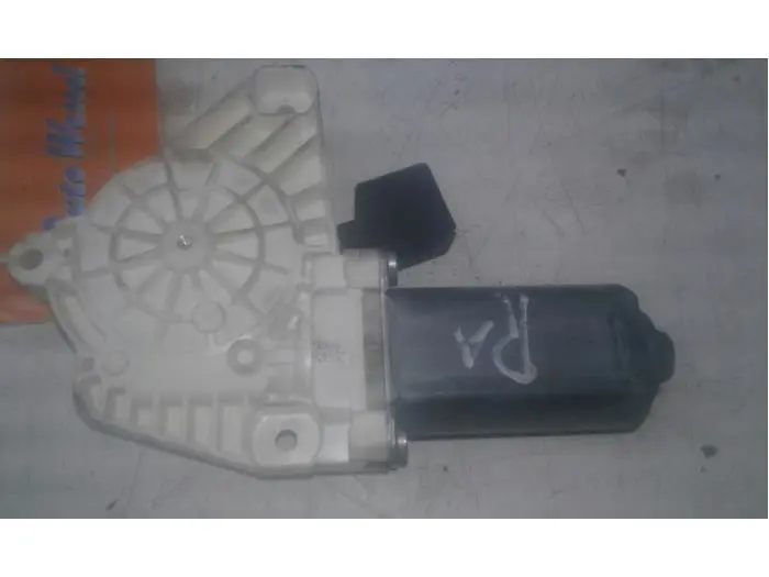 Door window motor Mercedes CLA