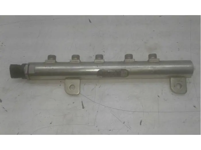 Injector housing Opel Zafira B