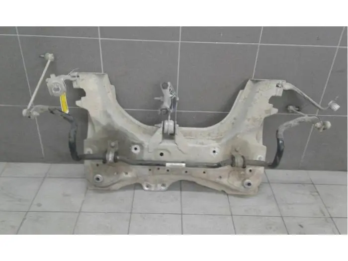 Subframe Renault Clio