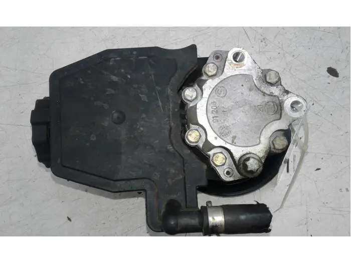 Power steering pump Mercedes C-Klasse