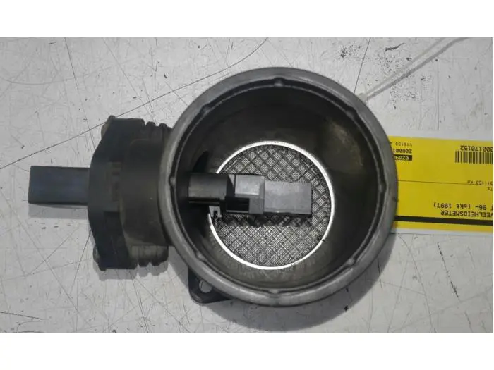 Airflow meter Volkswagen Passat