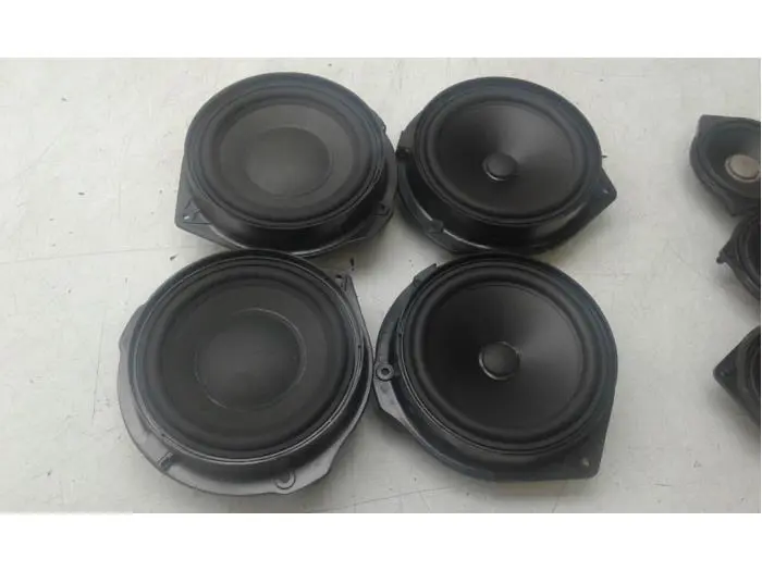 Speaker Mercedes GLE