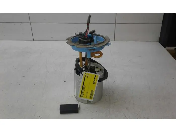 Electric fuel pump Volkswagen Golf