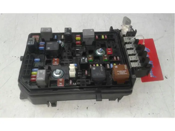 Fuse box Opel Astra