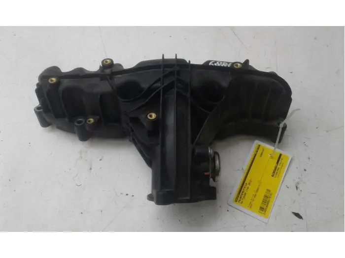 Intake manifold Volkswagen Tiguan