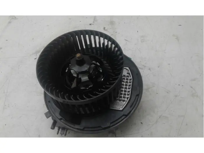Heating and ventilation fan motor Volkswagen E-Crafter
