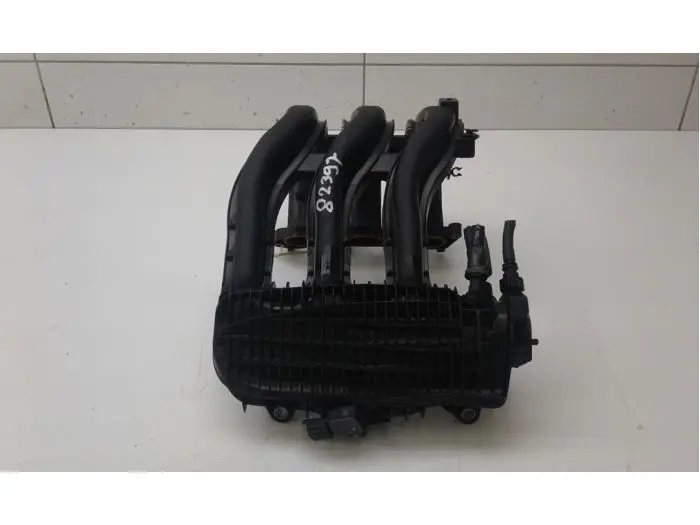 Intake manifold Peugeot 2008