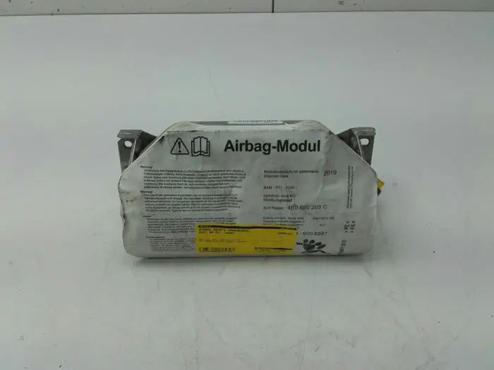 Right airbag (dashboard) Audi A8