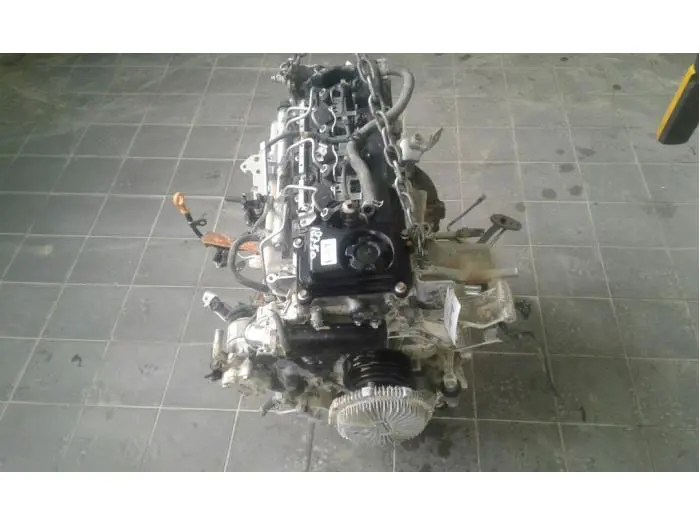 Engine Nissan NT400