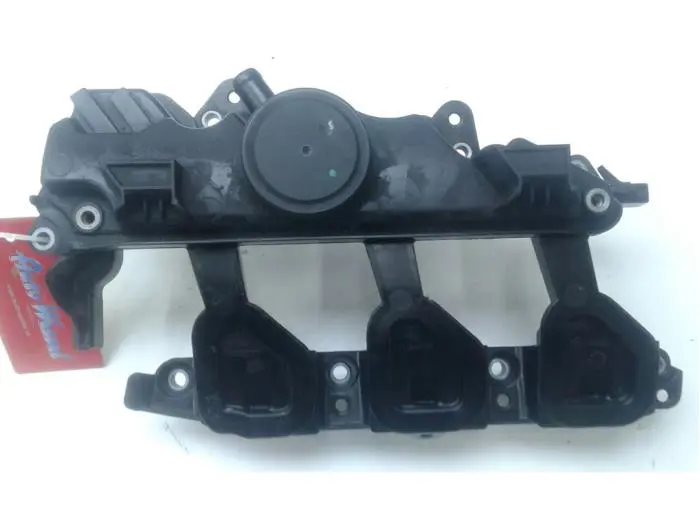 Intake manifold Opel Vivaro