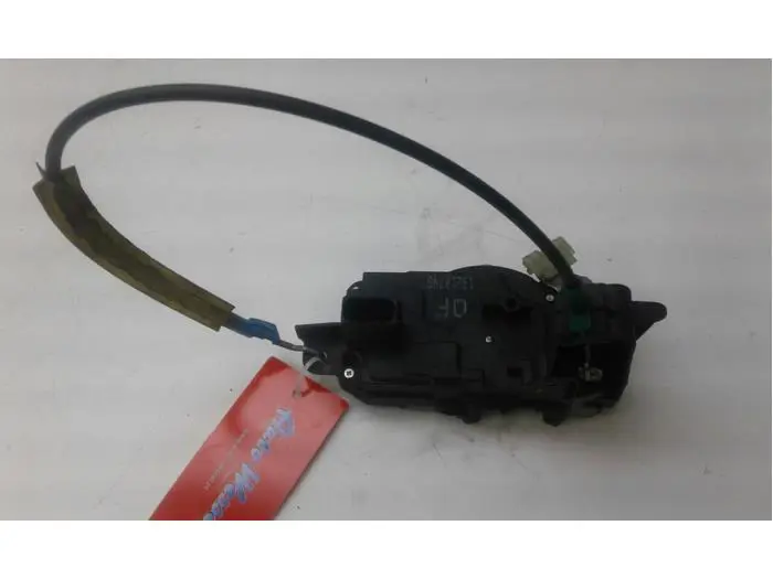 Door lock mechanism 4-door, front left Opel Zafira B