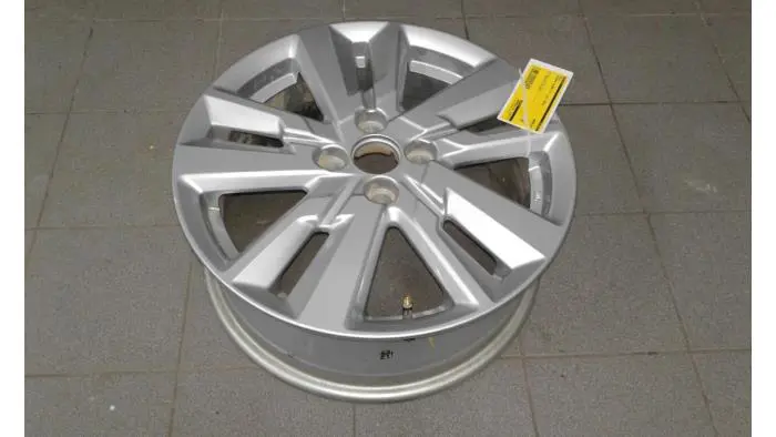 Wheel Nissan Micra